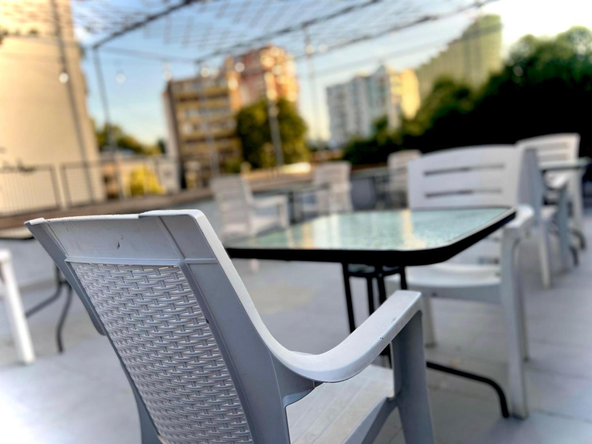 Budget Retreat & Hotel