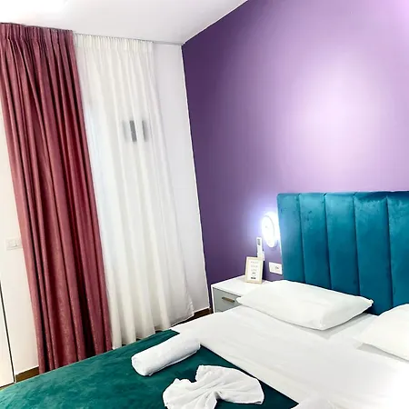Budget Retreat Tirana & Studios Exterior photo